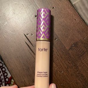Tarte Shape Tape concealer